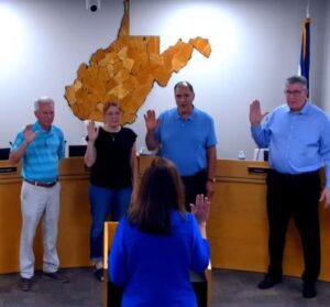 Mon BOE votes in Shawn Smith as president